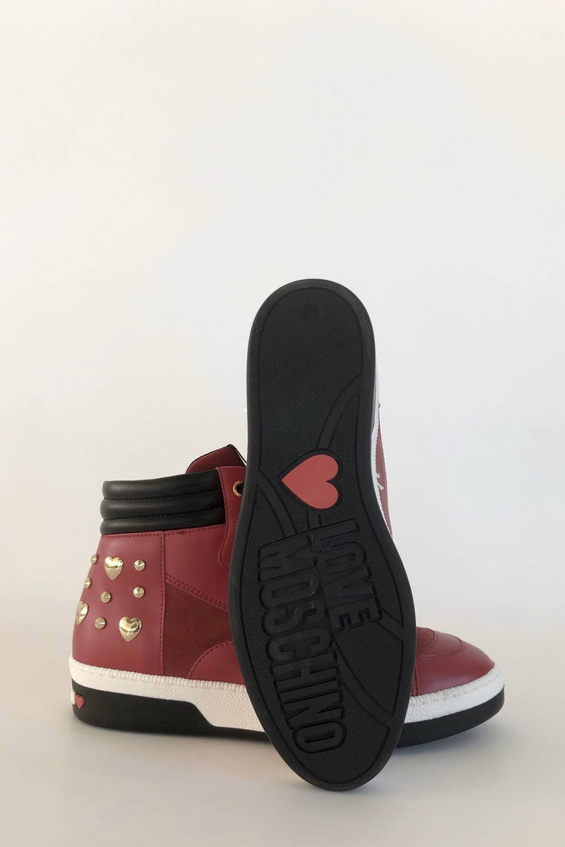 Love Moschino Sneaker borchiata vista della suola