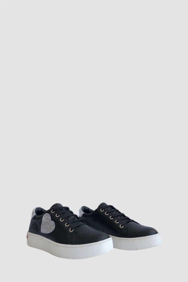 Love Moschino Sneaker con cuore vista di entrambe le scarpe